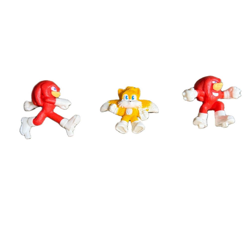 Sega Sonic the Hedgehog Figures Lot of 3 Knuckles and Tails Red Yellow Small Toy